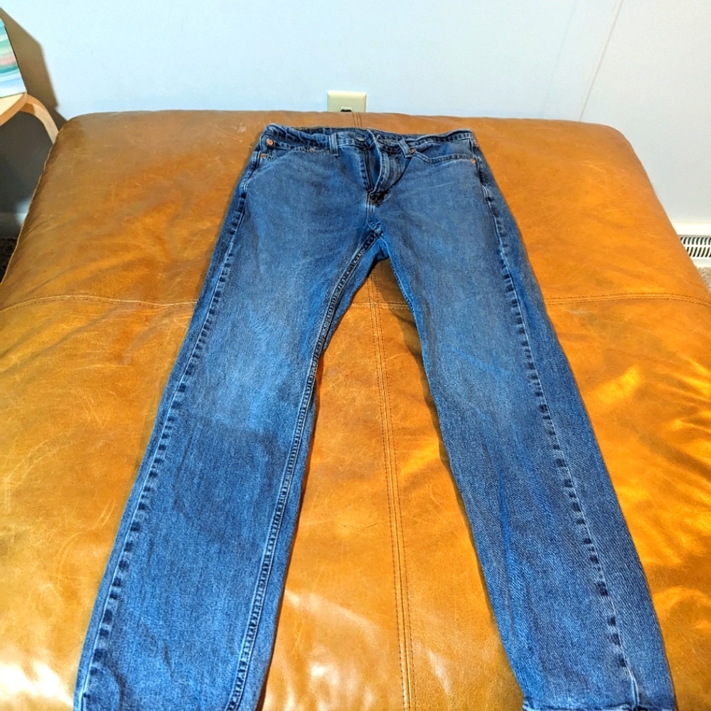 Levi's 505 Men's Medium Wash Jeans, 32x32